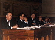 De gauche à droite : M. TRACOUX, Olivier PHILIP (préfet), Jean PALLUY, Henri COLLOMB, Philomène MAGNIN.