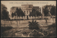 Lyon. Place Jean-Macé et nouvelle mairie du VIIe arrondissement.