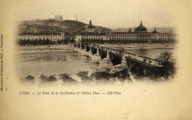 Lyon. Le pont de la Guillotière et l'Hôtel-Dieu.