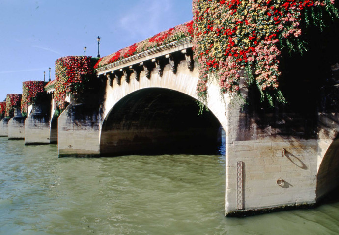 La Seine, les ponts et quais.
