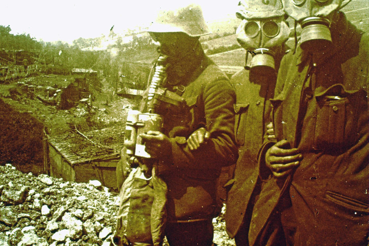 Front allemand, masques à gaz.