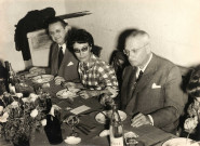 De gauche à droite : Guy JARROSSON, une femme non identifiée, Armand HAOUR.