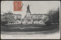 Lyon. La place Carnot et le monument de la République.