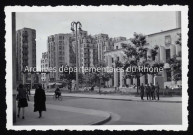 Place du Maréchal Pétain (actuelle place Lazare Goujon).