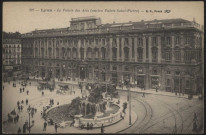 Lyon. Le palais des Arts (ancien palais Saint-Pierre).