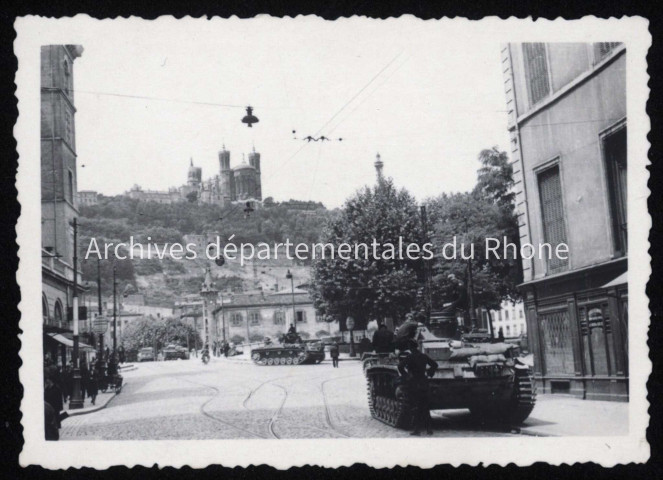 Rue Bellecour (actuelle rue du Colonel Chambonnet).