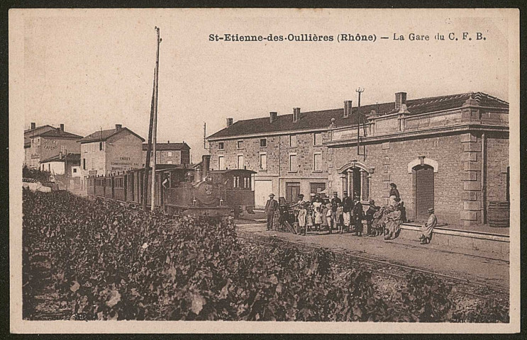 Saint-Etienne-des-Oullières. La gare du C.F.B.