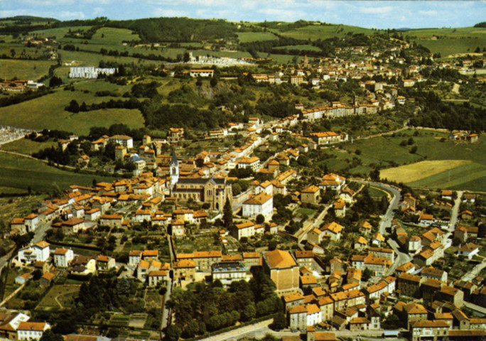 Bourg-de-Thizy. Vue aérienne.