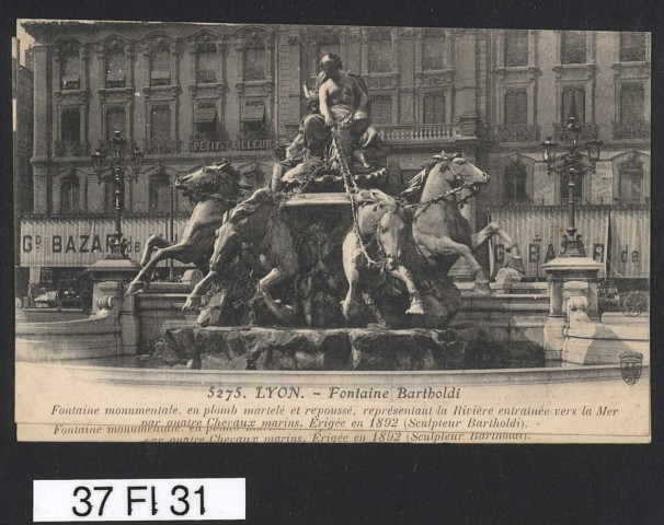 Fontaine Bartholdi sur la place des Terreaux.