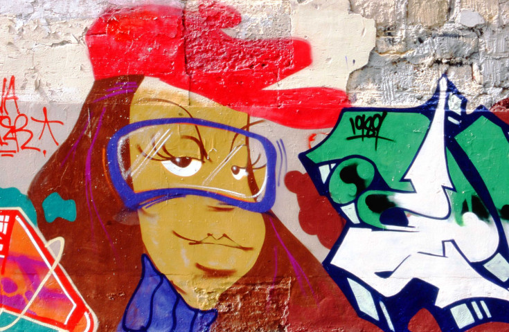 Graphs, tags et dessins.