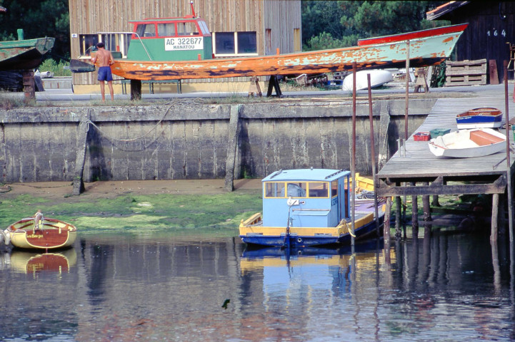 Ports, jetées et bateaux (septembre 2000, juin-juillet 2003, juillet 2004).