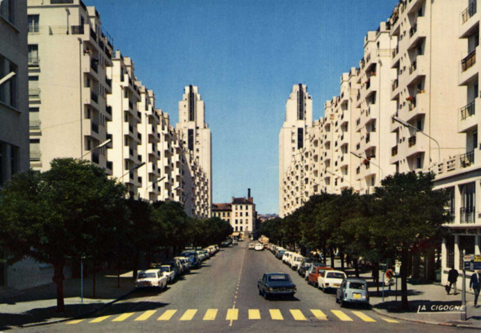 Villeurbanne. Avenue Henri Barbusse.