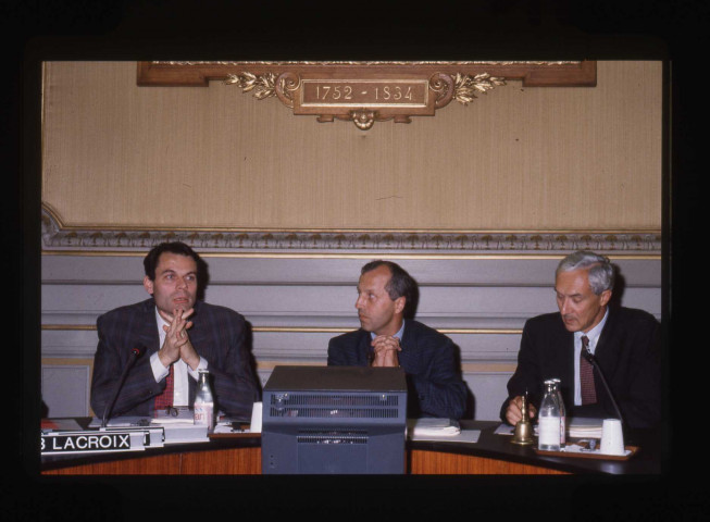 Assemblées générales (juin 1989).