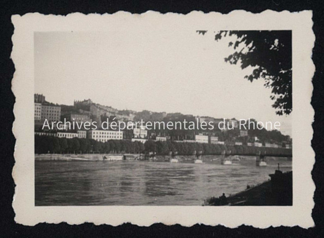 Rive droite du Rhône vue depuis l'avenue du Parc (actuelle avenue de Grande Bretagne).