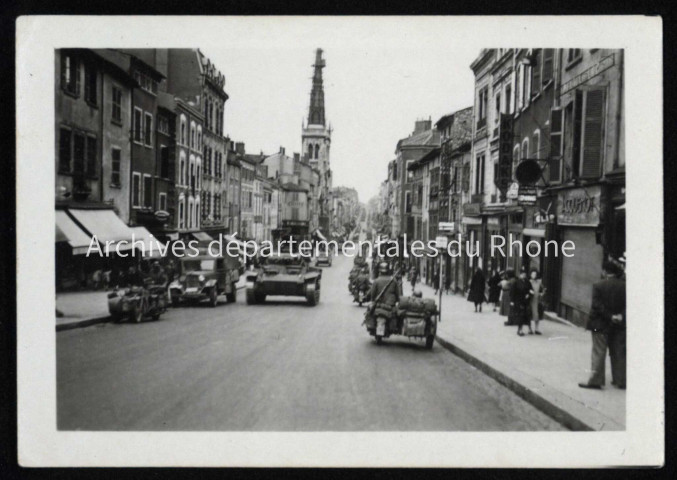 "Chassé-croisé" de convois.