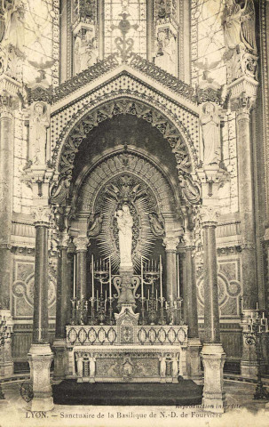 Lyon. Sanctuaire de la basilique de Notre-Dame de Fourvière.