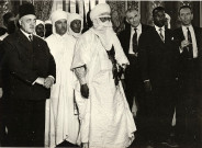 Détail de la délégation algérienne, présence de Pierre ROUBY à droite de la photo.