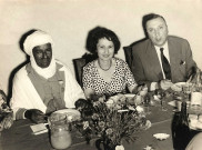 De gauche à droite : un membre de la délégation algérienne, une femme non identifiée, Roger FULCHIRON.